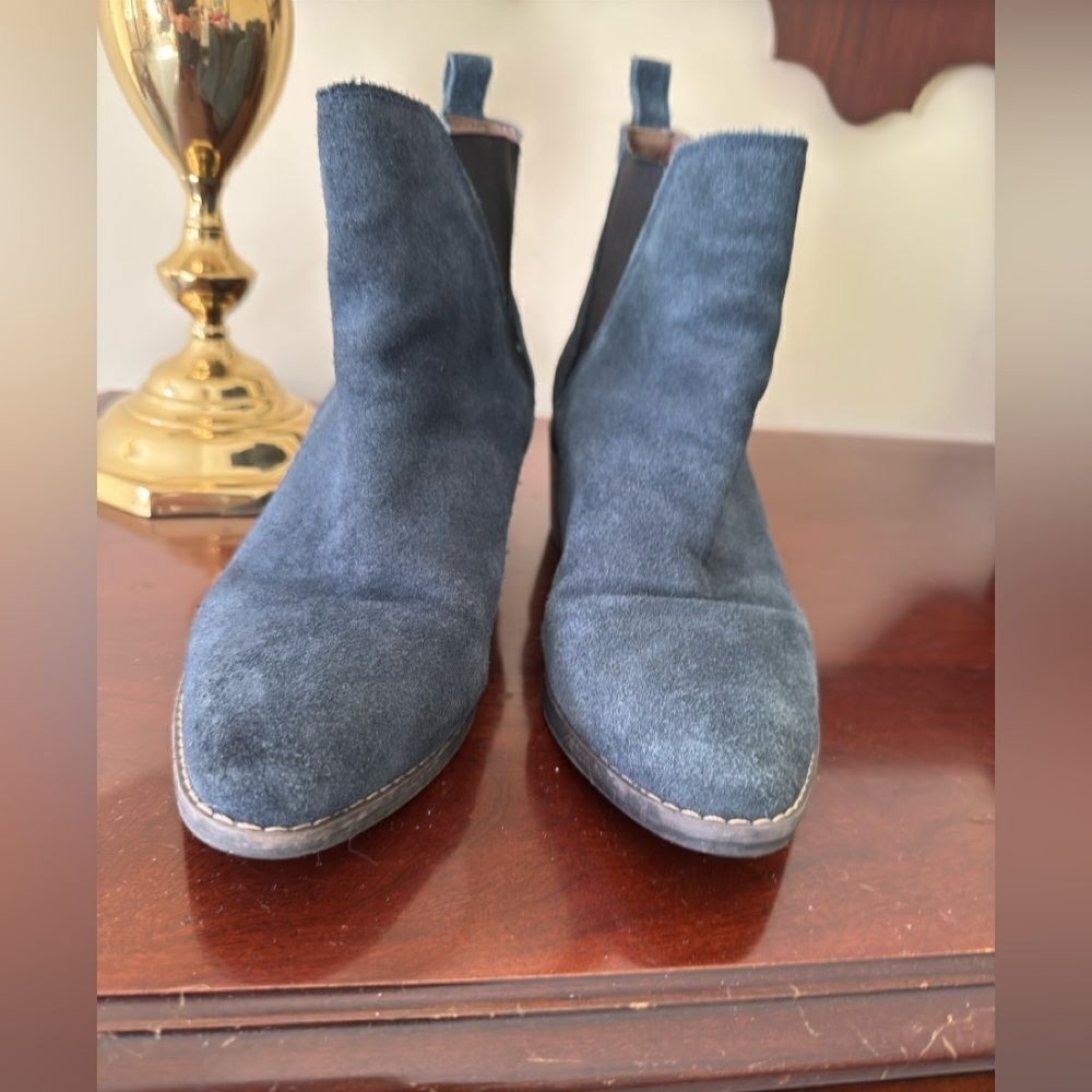 White Mountain Women's Suede Leather Hammond‎ Ankle Bootie Blue Size 9